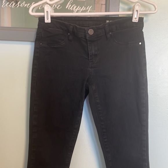Blank NYC Revolve black denim raw hem fringe jeans size 26 - Picture 3 of 12